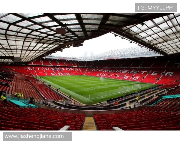 2024年足球界悲痛消息震惊全球多位传奇明星相继去世引发哀悼潮 2024年足球界悲痛消息震惊全球多位传奇明星相继去世引发哀悼潮