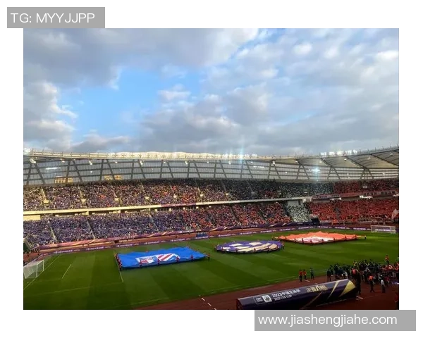 足球明星静态特效图片展示与解析让你领略球场魅力与运动激情 足球明星静态特效图片展示与解析让你领略球场魅力与运动激情