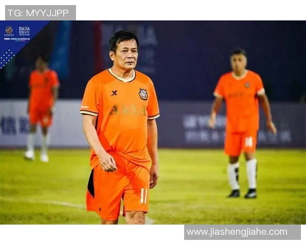 橙色球衣下的传奇足球明星们的辉煌与梦想 橙色球衣下的传奇足球明星们的辉煌与梦想